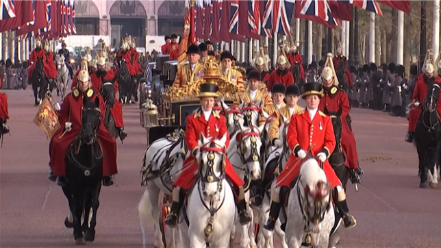 L'émir du Qatar cheikh Tamim ben Hamad Al-Thani a été accueilli mardi par le roi Charles III pour une visite d'Etat au Royaume-Uni, lors de laquelle il s'entretiendra aussi avec le Premier ministre Keir Starmer, qui espère conclure un accord commercial avec les monarchies du Golfe.