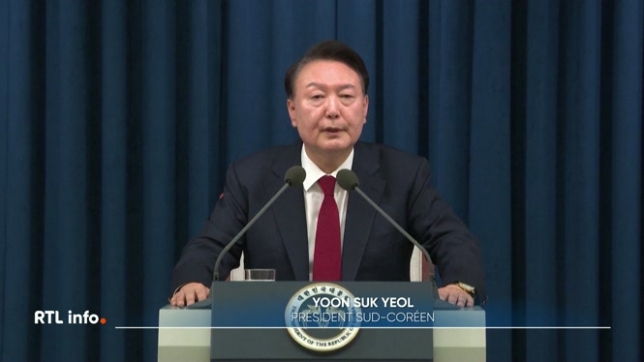 Le président sud-coréen Yoon Suk Yeol a proclamé aujourd'hui la loi martiale, dans un contexte de débat parlementaire houleux sur le budget, une décision jugée illégale par le chef de l'opposition qui a appelé la population à manifester.
