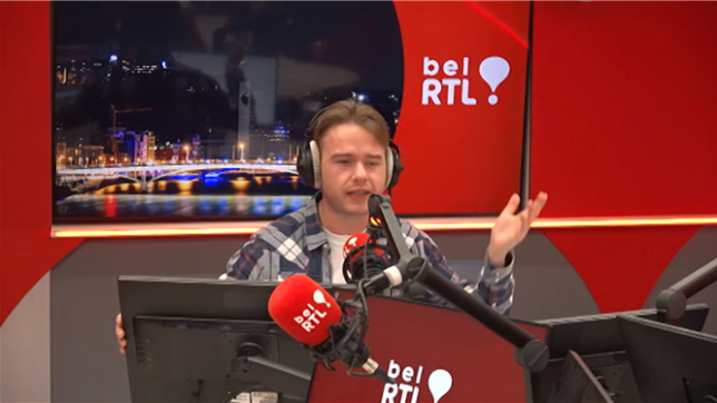 Retour sur les grands moments de la carrière d'Alain Chamfort.