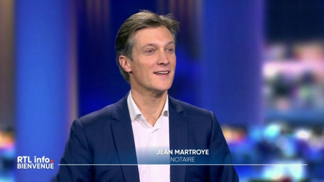 Invité du RTL info Bienvenue, le notaire Jean Martroye évoque le système des donations, la législation et la fiscailité en ce domaine en Belgique.