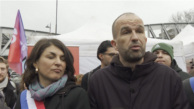 Nous sommes prêts à nous inscrire dans une bataille d'une élection présidentielle anticipée pour proposer un autre chemin au pays assure le coordinateur de La France insoumise, Manuel Bompard, au lendemain d'une censure historique du gouvernement Barnier.