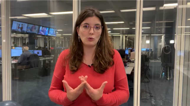 Les arnaques via numéros inconnus sur WhatsApp se multiplient, avec des messages ou appels visant à tromper les utilisateurs. Pour s'en protéger, il est essentiel de vérifier les paramètres de confidentialité, de bloquer les numéros suspects et d'ignorer toute interaction douteuse.