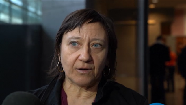 Ludovic Bertin, jugé pour le meurtre de Victorine Dartois, a présenté vendredi ses excuses à la famille de la jeune fille à l'issue du procès, avant que la cour d'assises de l'Isère se retire pour délibérer.