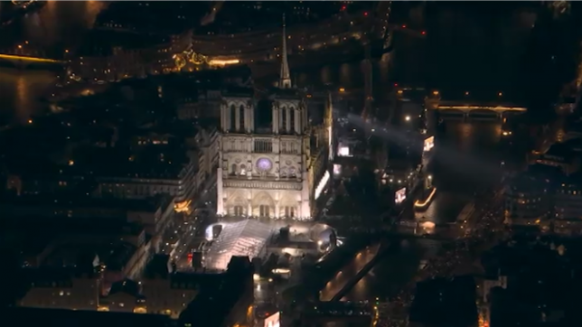 Après cinq ans et demi de travaux, les Parisiens entendent à nouveau les cloches de la cathédrale Notre-Dame.