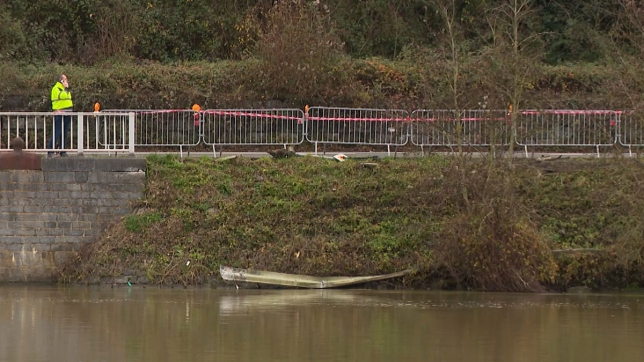 "Retrouver les personnes et les rendre aux familles": une voiture a plongé dans la Meuse à Hastière mardi soir