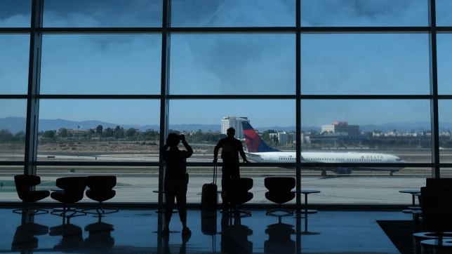 Son père s'est suicidé en la recherchant: la femme disparue à l'aéroport de Los Angeles a été retrouvée vivante