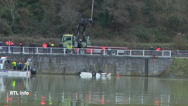 Selon un témoignage, Mathéo aurait roulé à vive allure avant de percuter et d’arracher une barrière de sécurité sur une quarantaine de mètres. La voiture a ensuite plongé dans la Meuse.