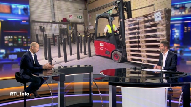 Thierry Ney revioent sur le chiffre publié par le Forem qui précise que près de 4.000 emplois sont à pourvoir en ce moment dans des secteurs très actifs durant les fêtes de fin d'année. Il s'agit de l'Horeca, du tourisme, du commerce ou encore de la logistique.