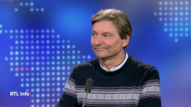 Ouverture le dimanche, travail de nuit : l'analyse de Christophe Wambersie