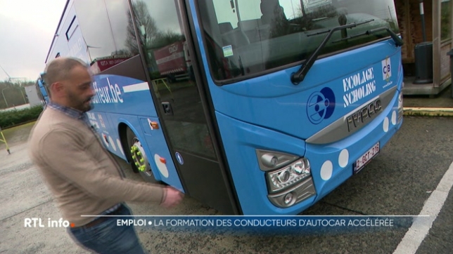 Il y a 950 offres d'emploi ouvertes. Le secteur est en croissance constante. Pour répondre aux besoins, la formation est désormais accélérée et assistée par la technologie. Exemple à Houdeng au centre de compétence du Forem.