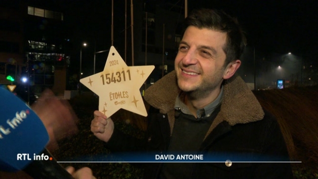 Ambiance de fête dans l'équipe du 15-19 de David Antoine à RTL House. Avec un feu d'artifice pour fêter l'incroyable record atteint par l'équipe des Etoiles Radio Contact. Plus de 770.000 euros au profit de l'asbl Pêcheurs de lune qui aide les enfants précarisés.