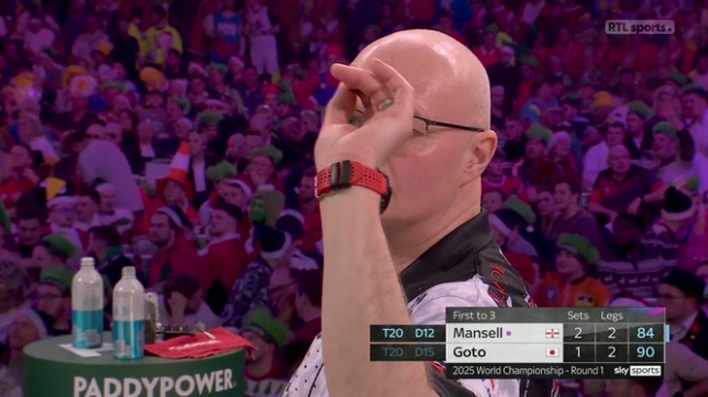 Michael van Gerwen n'a pas tremblé face à son adversaire, ce vendredi soir aux Mondiaux de Darts. Voici les meilleurs moments.
