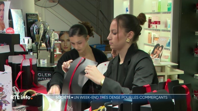 Les magasins du pays s'apprêtent à faire le plein de clients en quête de cadeaux. Illustration à Gosselies, près de Charleroi, où c'était déjà le rush ce matin.