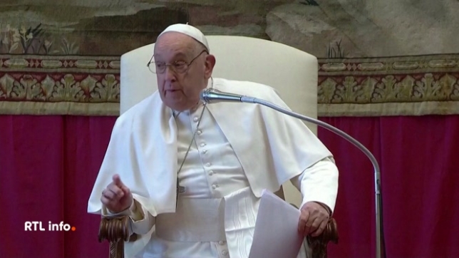 Le Pape François risque de ne pas pouvoir célébrer la messe de Noël