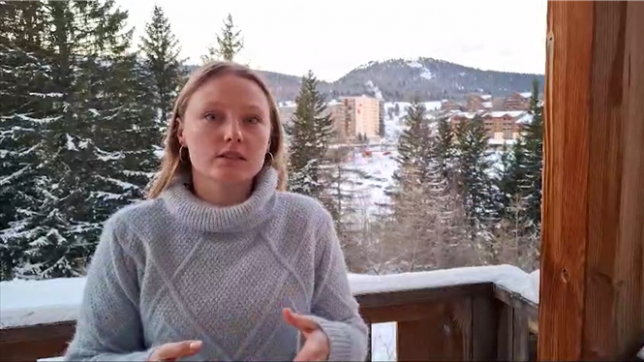 Ce mardi, un télésiège est tombé en panne pendant plusieurs heures dans les Hautes-Alpes. Marine, 24 ans, est en vacances sur place. Elle raconte la situation.