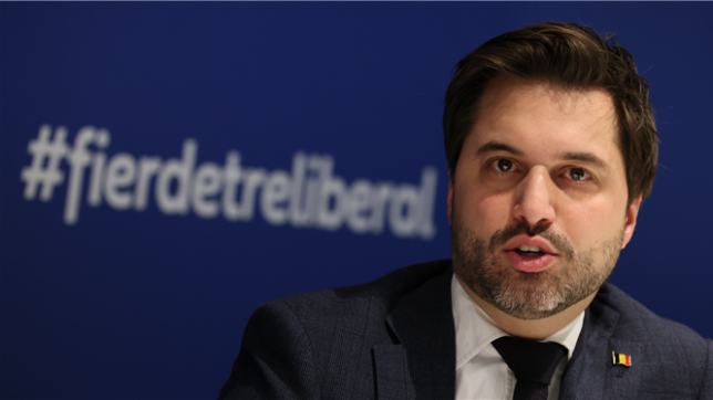 Le président du MR a une vision un peu différente de celle de la ministre de l'Enseignement, qui fait partie du MR.