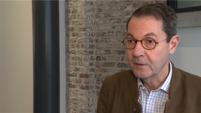 Plus de 60 % des Belges craignent de ne pas pouvoir vivre correctement avec leur pension. 
Une majorité estime que leur future pension ne permettra pas de vivre décemment. 
Mais qu’en est-il vraiment ? Restera-t-il de l’argent pour nos pensions ? Les explications de Bruno Colmant.