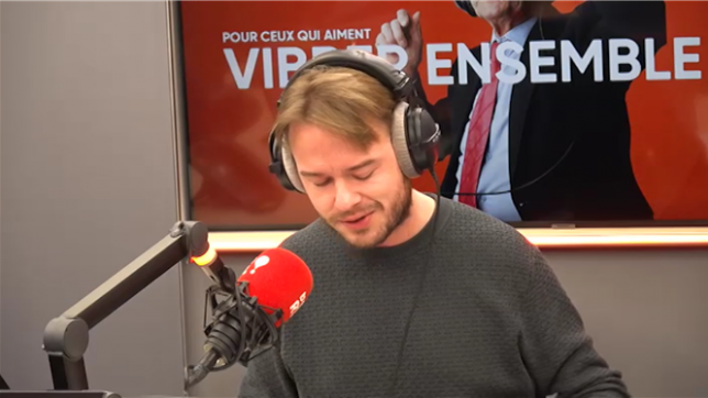 Pascal Obispo fêtera ses 60 ans le 8 janvier prochain ! Il sera le lendemain sur la scène de Forest National ! Pour l’occasion, retour aujourd’hui sur 3 tubes.