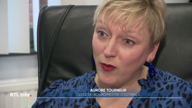 Du changement pour les députés-bourgmestres des Engagés. En 2025, ils ne pourront plus cumuler leurs deux salaires. Ils doivent renoncer à leur rémunération de bourgmestre. Le parti de Maxime Prévot dit vouloir renforcer sa sobriété politique.