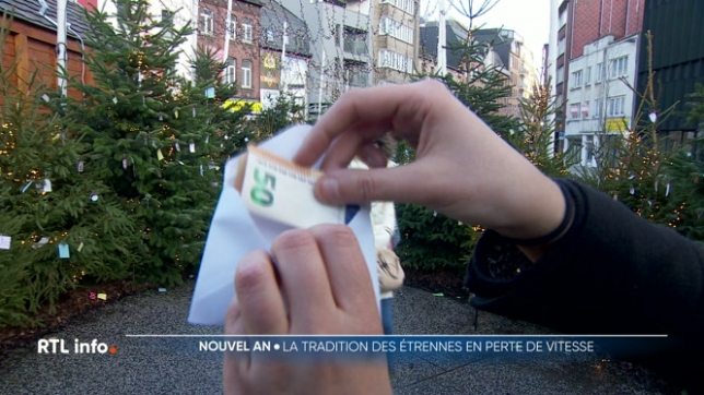 Autre tradition de la Saint-Sylvestre, les fameuses étrennes ou dringuelles. De l'argent que l'on offre en fin d'année. Une tradition qui a tendance à se perdre au fil des ans.