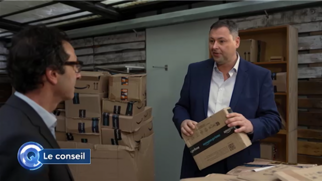 En quête de bonnes affaires, des consommateurs se tournent vers les colis perdus. Mais derrière cette pratique, se cachent parfois des contrefaçons, des produits invendus et de potentielles arnaques.