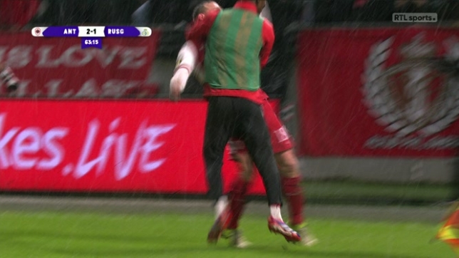 Croky Cup: Vincent Janssen plante le 3ème but anversois contre l'Union