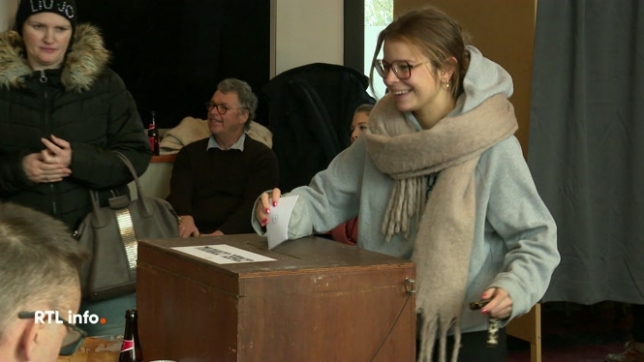 Le résultat des élections communales du 13 octobre 2024 avait été annulé à la suite d'irrégularités. Un nouveau scrutin s'est tenu hier. La liste du Bourgmestre-Objectif citoyen emmenée par Michel Busine a récupéré sa majorité absolue.