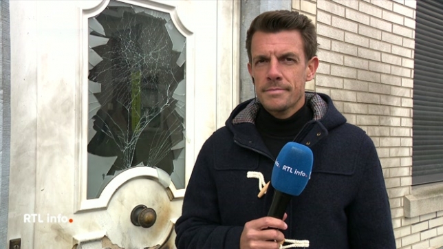 Le domicile d'un gardien de la prison de Haren habitant à Grâce-Hollogne, en province de Liège, a été pris pour cible mercredi matin. Un cocktail Molotov a été lancé contre la façade du logement. Le point en direct avec Michaël Menten.