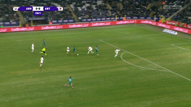 Degreef a permis à Anderlecht d'ouvrir le score face à l'Antwerp en demi-finale de Croky Cup.