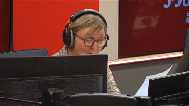 À dix jours de la date limite pour former un nouveau gouvernement, les ambitions indépendantistes de la N-VA semblent s’effacer derrière des objectifs plus pragmatiques. Bart De Wever et son parti revendiquent néanmoins toujours la défense des intérêts flamands. Mais est-ce que la séparation du pays est toujours au programme?