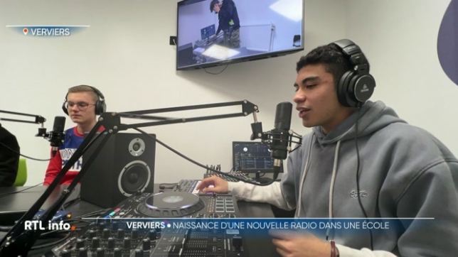 Radio Verdi est animée par des élèves passionnés et diffusée au sein de l'Athénée Royal Verdi de Stembert.