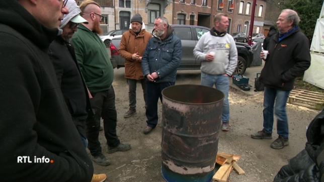 La commune de Trooz doit faire des économies. Elle supprime 10 emplois sur les 89 de son administration, des travailleurs engagés pour gérer les nombreux dossiers liés aux inondations de 2021.