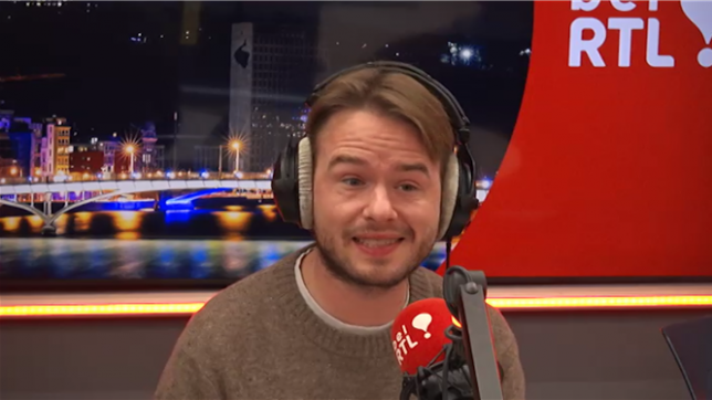 Un film qui retrace la vie chaotique et fascinante de Robbie Williams, mais avec une grande originalité : le chanteur est représenté… par un singe en images de synthèse ! Un choix audacieux qui bouscule les codes des biopics traditionnels et plonge le spectateur dans l’univers unique de l’artiste.