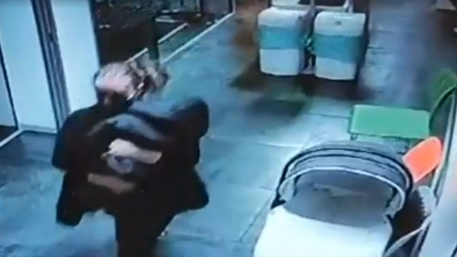 Obsédés par le fait d'avoir un enfant, un couple vole un bébé dans une maternité en Italie