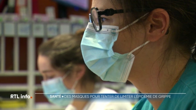 Le nombre de consultations chez les médecins pour des symptômes grippaux est stable, avec 644 cas pour 100.000 habitants. Malgré tout, la pression se fait sentir dans les hôpitaux. A Braine-l'Alleud, la commune a décidé de distribuer gratuitement des masques pour limiter la contagion.
