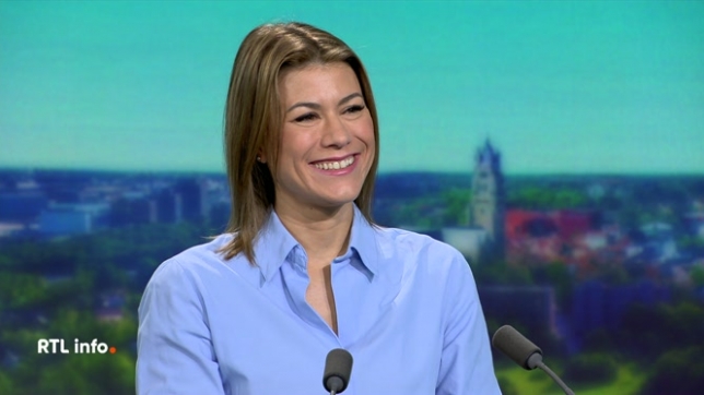 On retrouve en plateau Julie Debatty, coach sportive, afin de donner ses conseils pour garder la motivation et découvrir d'autres sports.