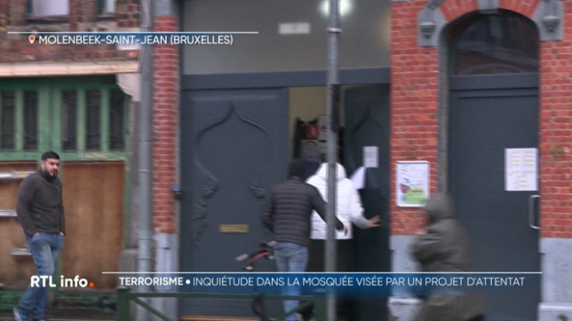 L'attaque dans une mosquée de Molenbeek était prévue aujourd'hui, jour de prière, où il y a le plus d'affluence. Comment les fidèles réagissent sur place ? Certains ne cachent pas leur inquiétude.