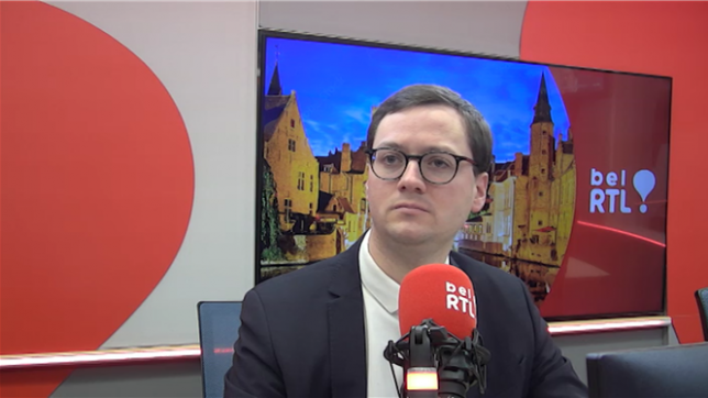 Le docteur en sciences politiques, chargé de recherches au sein du secteur socio-politique du CRISP, chargé de cours à l'Université Catholique de Louvain et spécialiste des partis d'extrême droite et populistes, était l'invité de Martin Buxant ce mardi sur bel RTL.