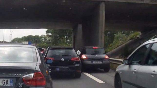 La bande d'arrêt d'urgence, pas tant utilisée pour les urgences: "C'est un grand danger" 