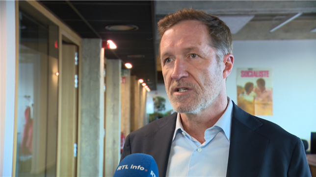 Je n'aurais jamais accepté un tel accord de régression sociale. Interrogé sur l'accord du Gouvernement fédéral, Paul Magnette tacle la décision de Vooruit de signer.