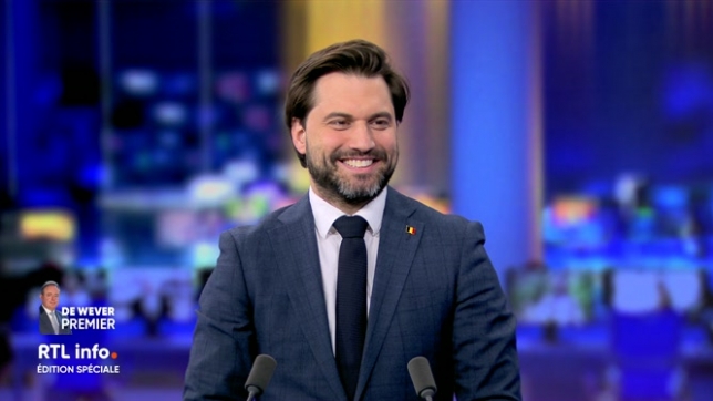 En plateau, Michaël Miraglia et Martin Buxant reçoivent le président du MR et négociateur Georges-Louis Bouchez. Ensemble, ils reviennent sur les négociations autour du choix des futurs ministres, les enjeux de l'accord et sur les négociations avec les socialistes flamands de Vooruit.