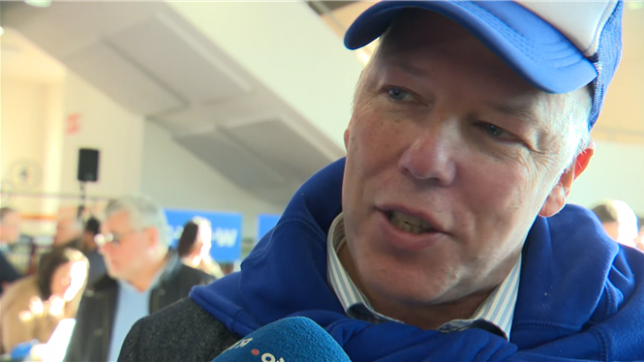 Pour les partisans du MR, la bonne humeur est au rendez-vous. Selon eux, l'accord gouvernemental est certainement de droite.