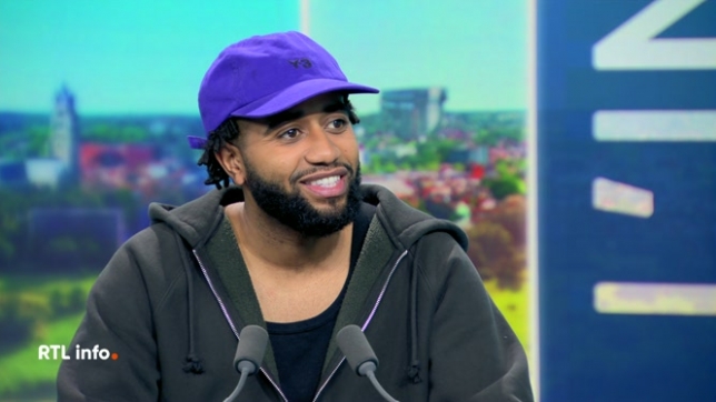 L'humoriste Nordine Ganso revient sur son parcours et nous parle de son spectacle Violet et de sa vision décalée des stéréotypes de la masculinité.