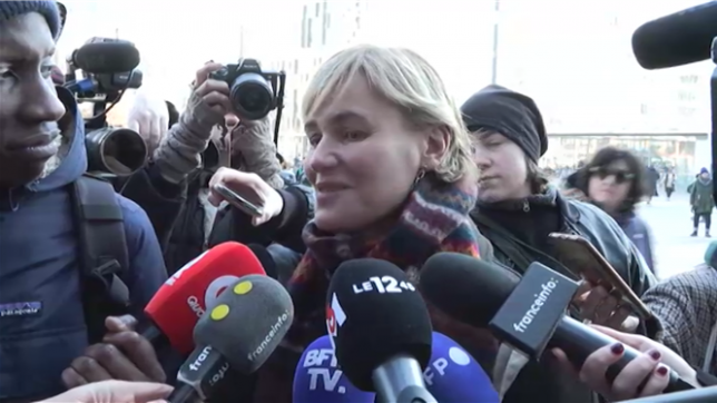 L'omerta qui règne dans le cinéma français est toujours présente, déclare Judith Godrèche, alors que le réalisateur Christophe Ruggia a été reconnu coupable d'avoir agressé sexuellement l'actrice Adèle Haenel quand elle avait entre 12 et 14 ans. Il a été condamné par le tribunal correctionnel de Paris à quatre ans de prison dont deux ferme à effectuer sous bracelet électronique.