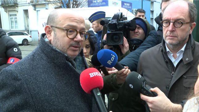 Bernard Quintin s'est rendu sur les lieux des coups de feu tirés ce matin à proximité de la station de la station de métro Clémenceau. Il a condamné ce qui s'est produit.