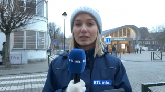 Ce jeudi matin, aux alentours de 4h, des tirs ont retenti près de la station de métro Clémenceau, en surface. La police est rapidement intervenue et reste présente sur les lieux. Une ambulance a également été dépêchée sur place, une personne ayant été blessée.