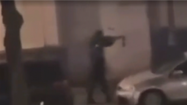 Les coups de feu ont été tirés vers 03h30 dans la nuit de mercredi à jeudi. Une personne a été blessée par balle à la jambe, a indiqué jeudi matin le parquet de Bruxelles. Outre les coups de feu dans la même zone mercredi matin, des tirs ont également retenti à Saint-Josse-ten-Noode dans la nuit de mardi à mercredi, faisant deux blessés.