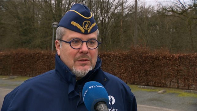 Des migrants, dont une femme enceinte, ont été retrouvés dans un camion frigorifique à Tournai jeudi soir.