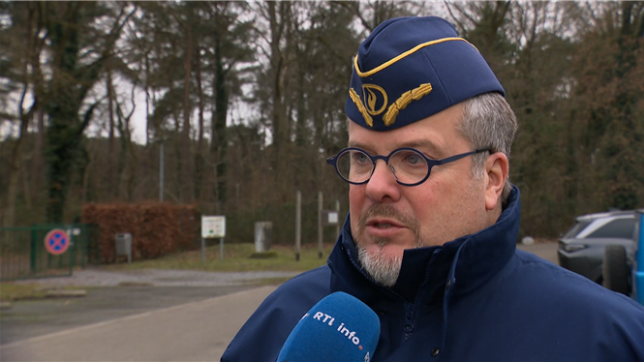 Des migrants, dont une femme enceinte, ont été retrouvés dans un camion frigorifique à Tournai jeudi soir. Pourquoi cet endroit est un axe privilégié par les passeurs ?