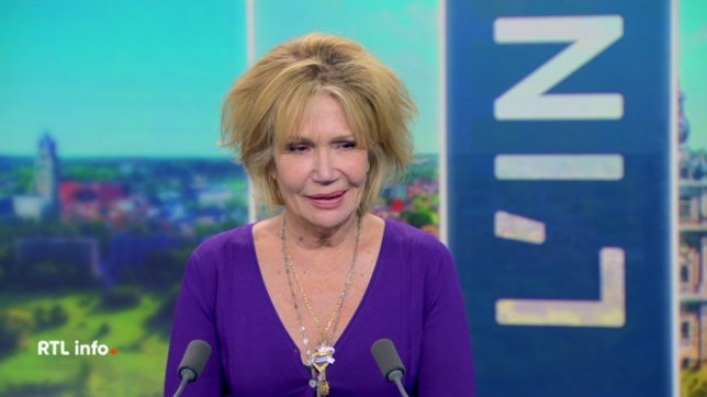 La comédienne française est seule en scène pour cette pièce de théâtre intitulée Je suis la maman du bourreau, un texte de David Lelait-Helo. Elle y incarne la mère d'un prêtre pédophile.  A voir au centre culturel d'Auderghem, du 18 au 23 mars 2025.